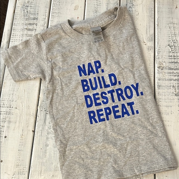 Gildan Other - Gildan Gray T-Shirt with Blue Text